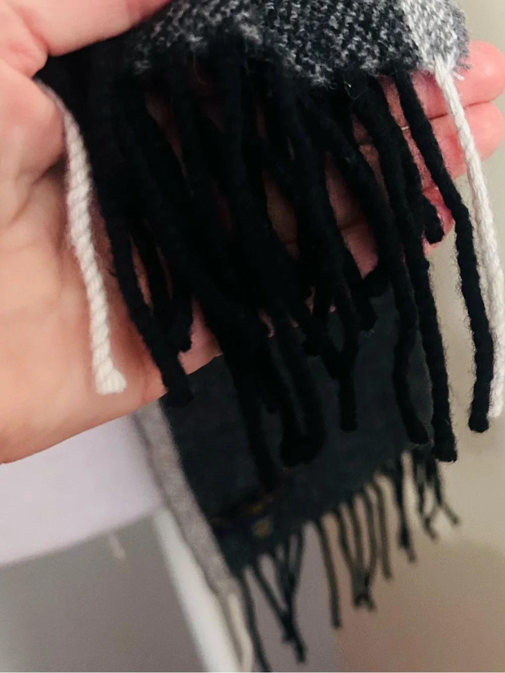 Club Room 100% Cashmere Charcoal Gray Fringe Scarf Reversible Luxury Unisex